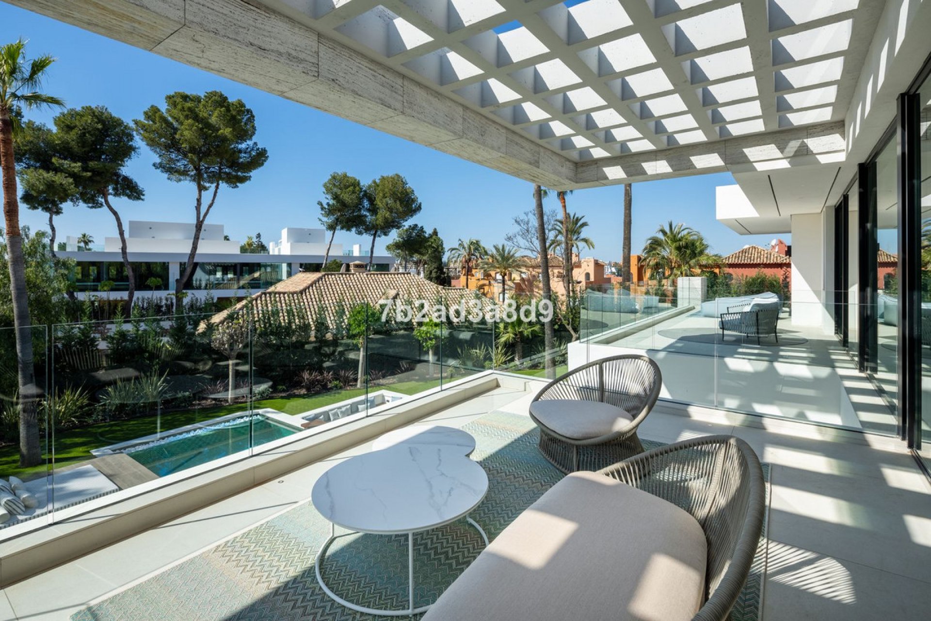 Resale - House - Detached Villa - Marbella - Nueva Andalucia