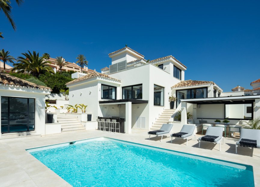 Resale - House - Detached Villa - Marbella - Nueva Andalucia