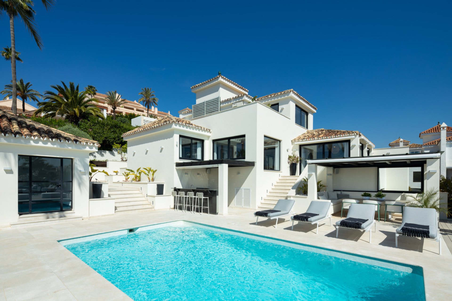 Resale - House - Detached Villa - Marbella - Nueva Andalucia