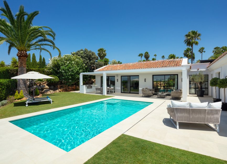 Resale - House - Detached Villa - Marbella - Nueva Andalucia