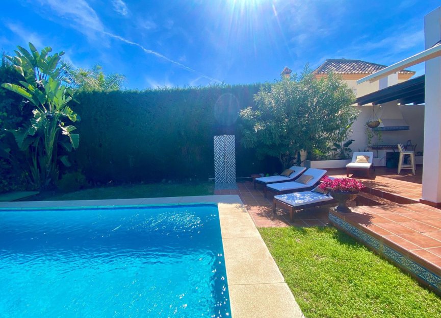 Resale - House - Detached Villa - Marbella - Nueva Andalucia