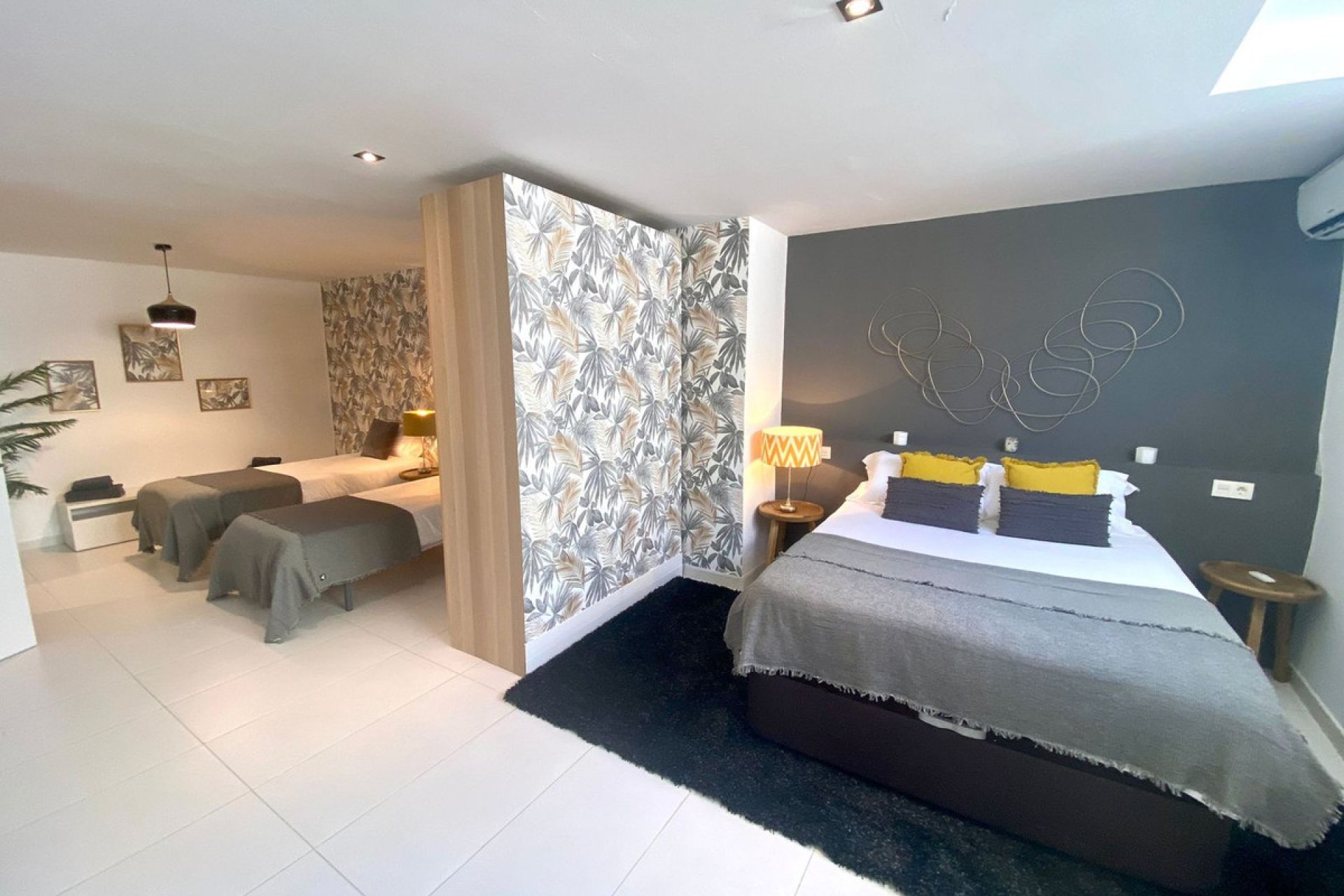 Resale - House - Detached Villa - Marbella - Nueva Andalucia