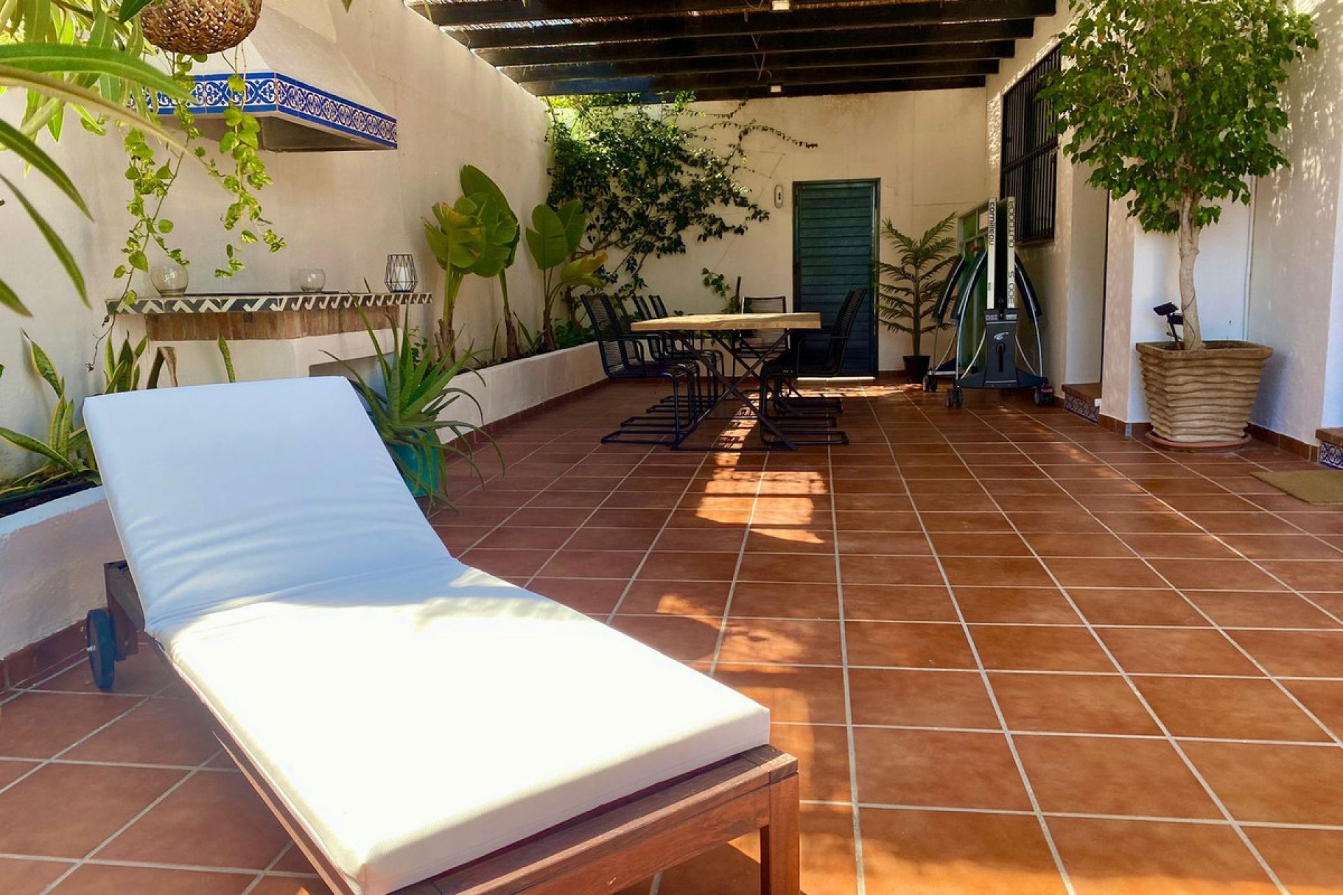 Resale - House - Detached Villa - Marbella - Nueva Andalucia