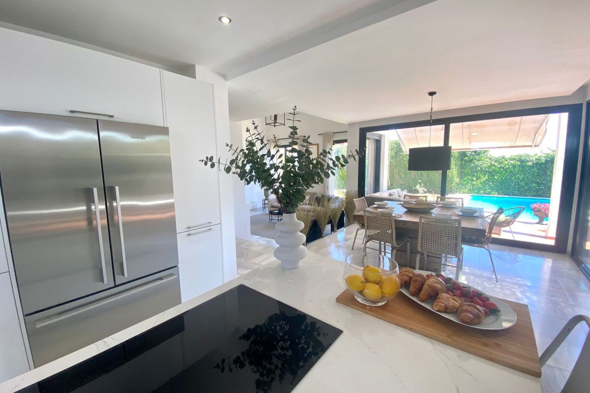 Resale - House - Detached Villa - Marbella - Nueva Andalucia