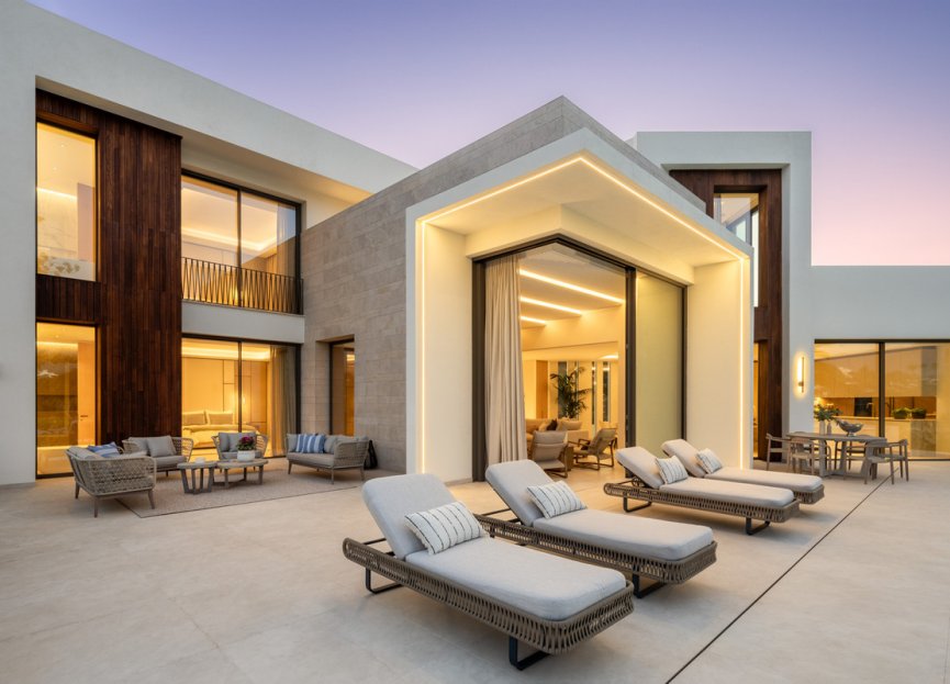 Resale - House - Detached Villa - Marbella - Nueva Andalucia