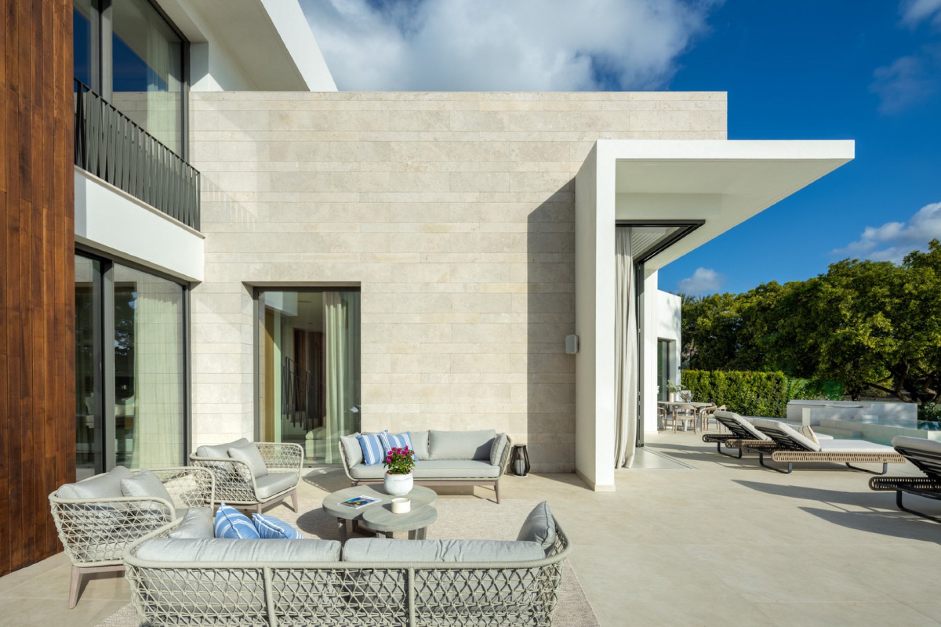 Resale - House - Detached Villa - Marbella - Nueva Andalucia