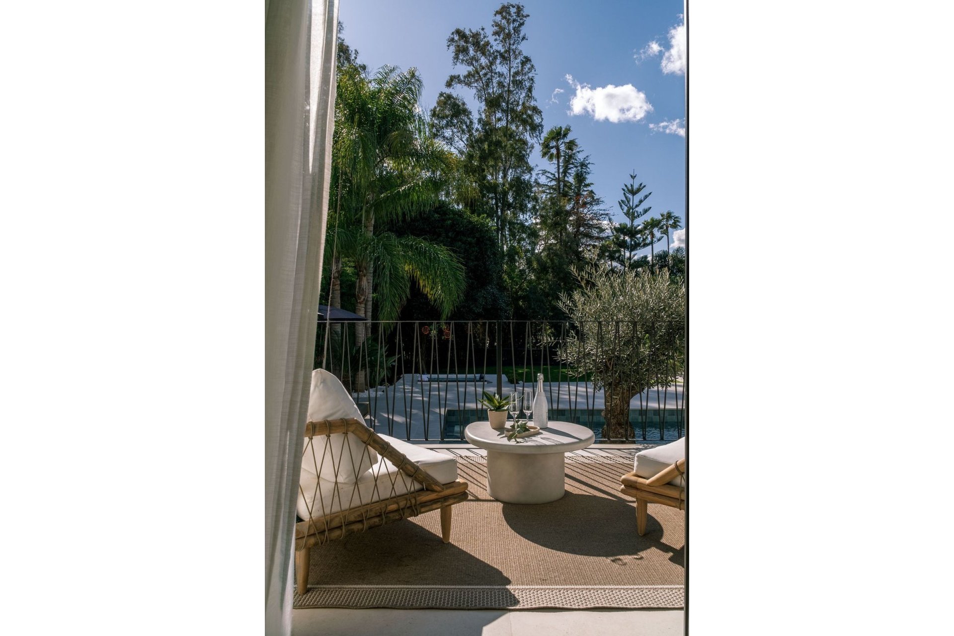 Resale - House - Detached Villa - Marbella - Nueva Andalucia