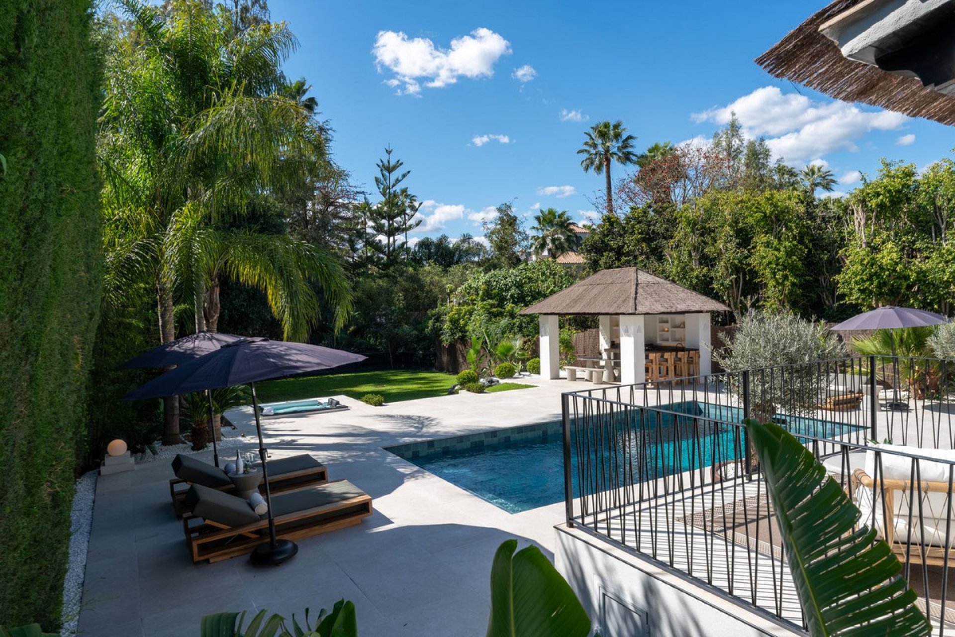 Resale - House - Detached Villa - Marbella - Nueva Andalucia