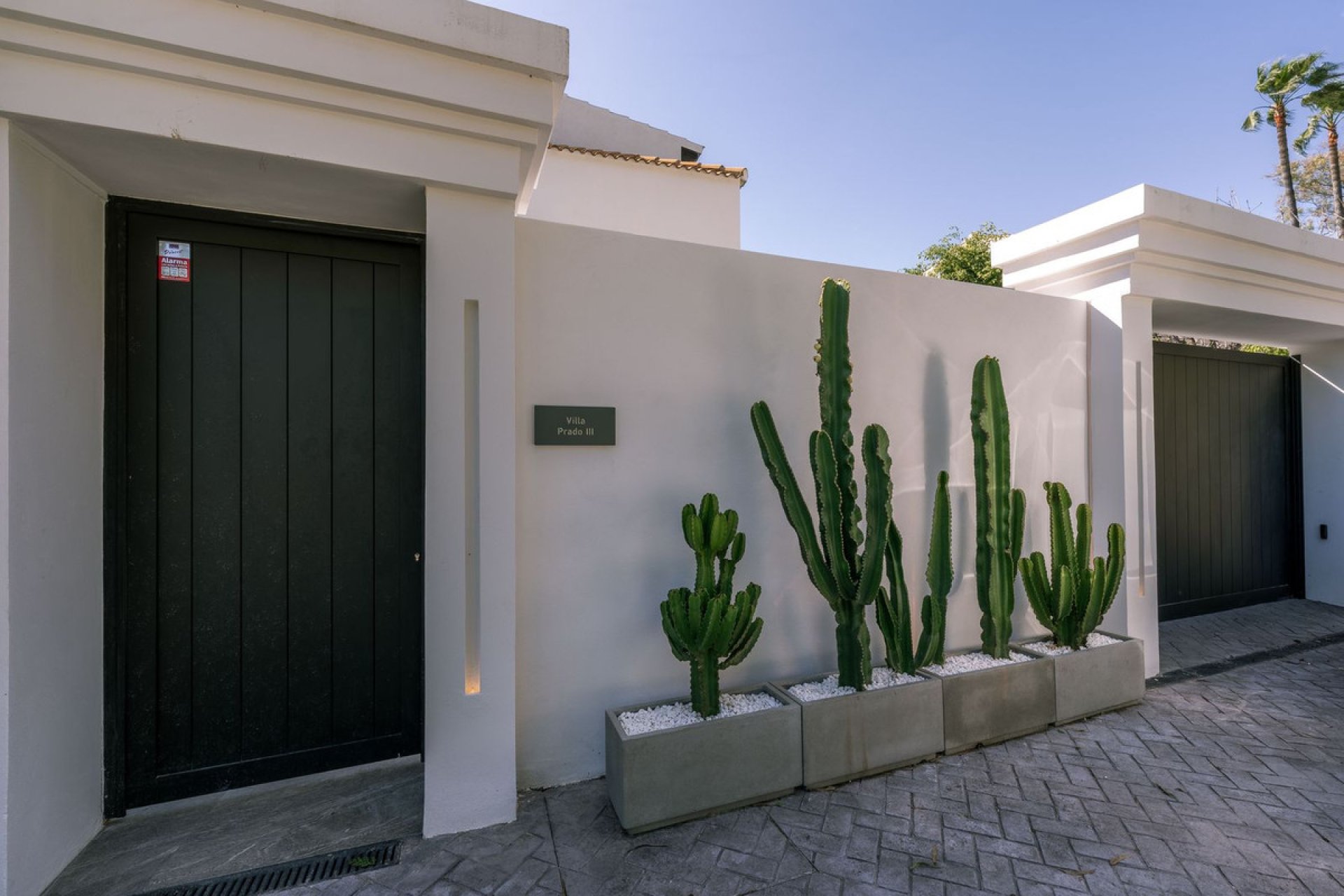 Resale - House - Detached Villa - Marbella - Nueva Andalucia