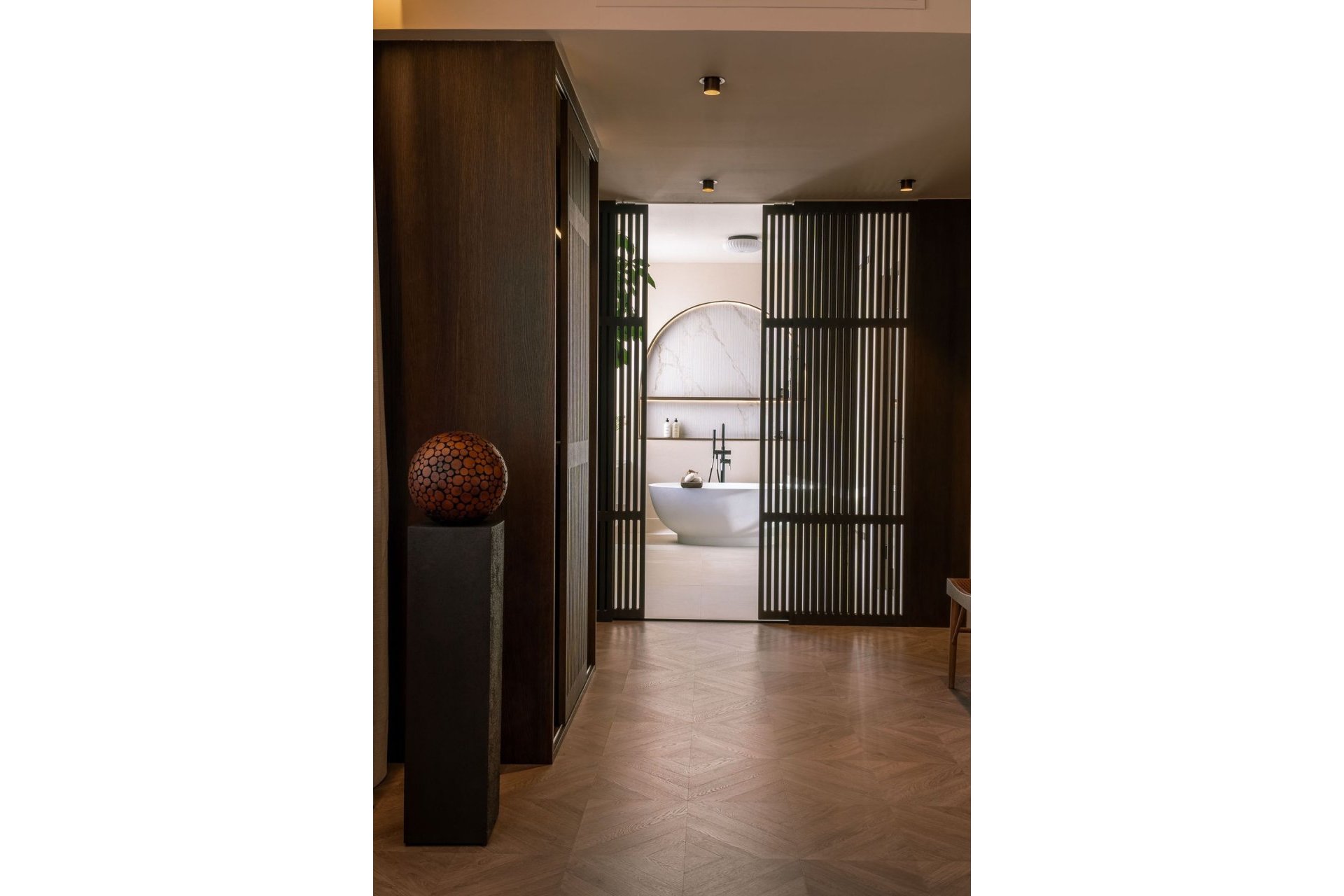 Resale - House - Detached Villa - Marbella - Nueva Andalucia