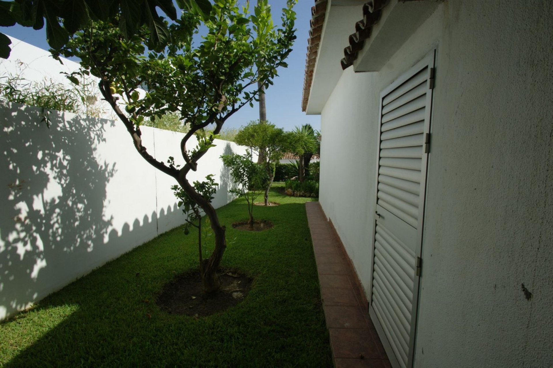 Resale - House - Detached Villa - Marbella - Nueva Andalucia