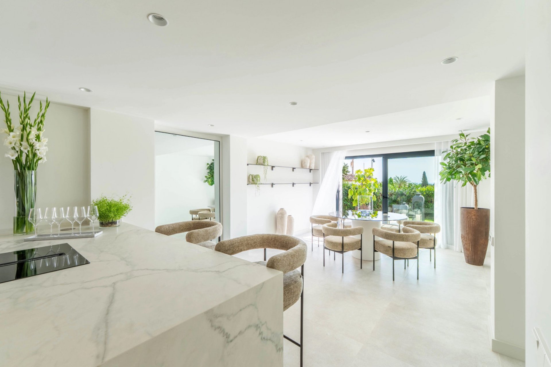 Resale - House - Detached Villa - Marbella - Nueva Andalucia