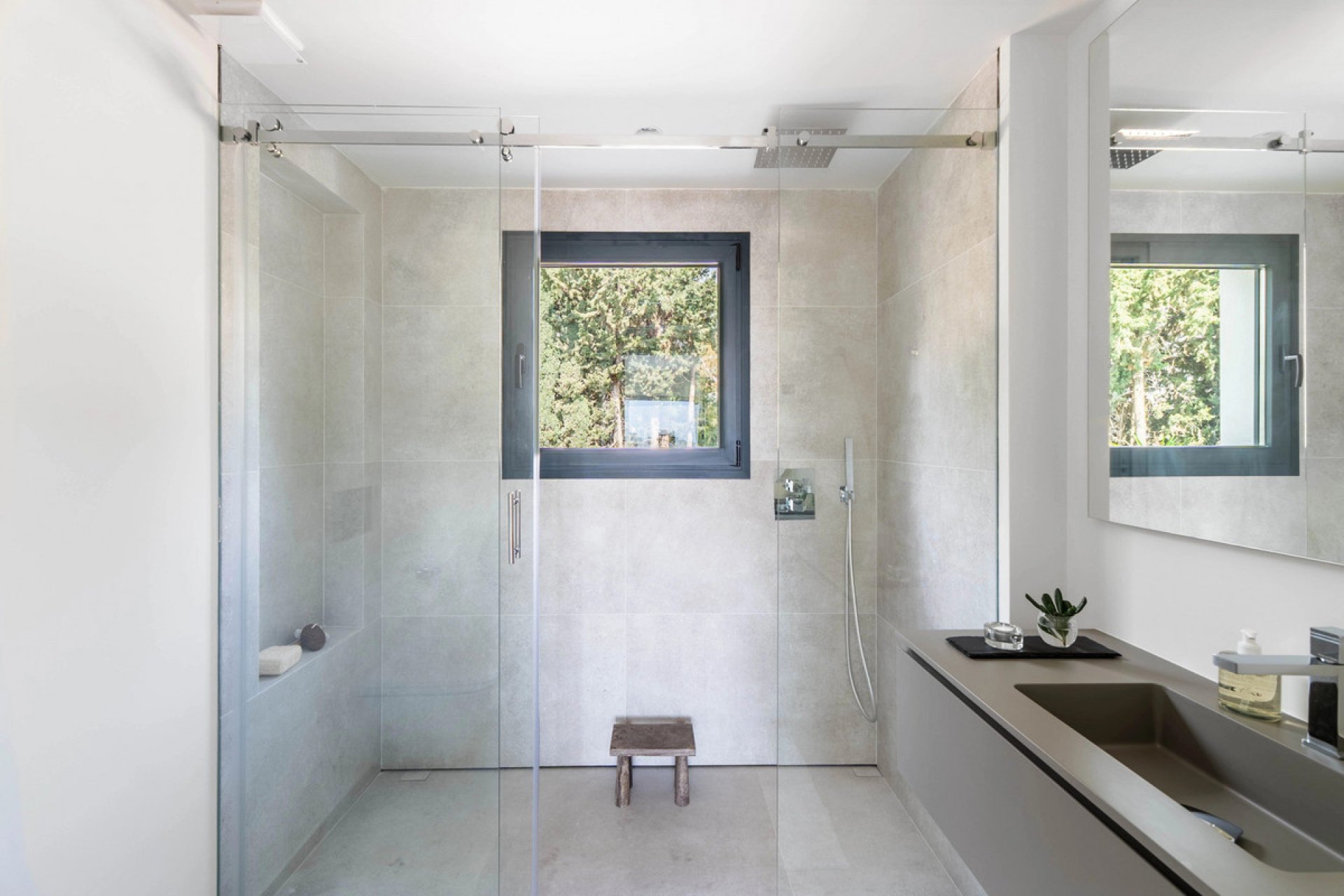 Resale - House - Detached Villa - Marbella - Nueva Andalucia