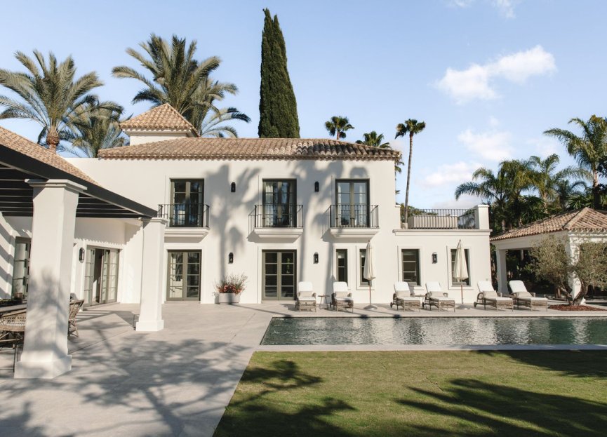 Resale - House - Detached Villa - Marbella - Nueva Andalucia