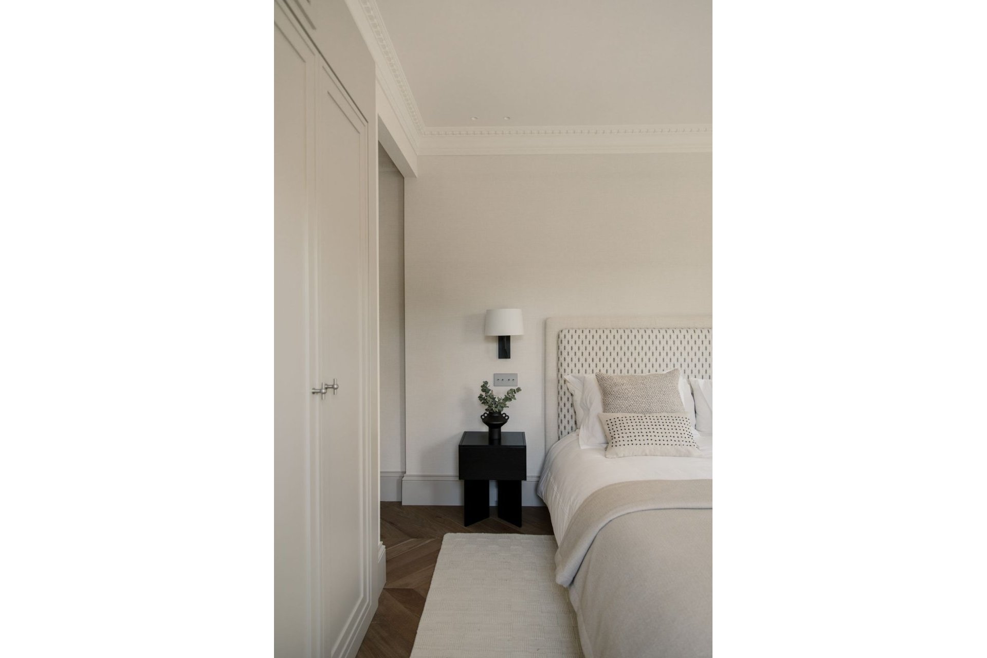 Resale - House - Detached Villa - Marbella - Nueva Andalucia