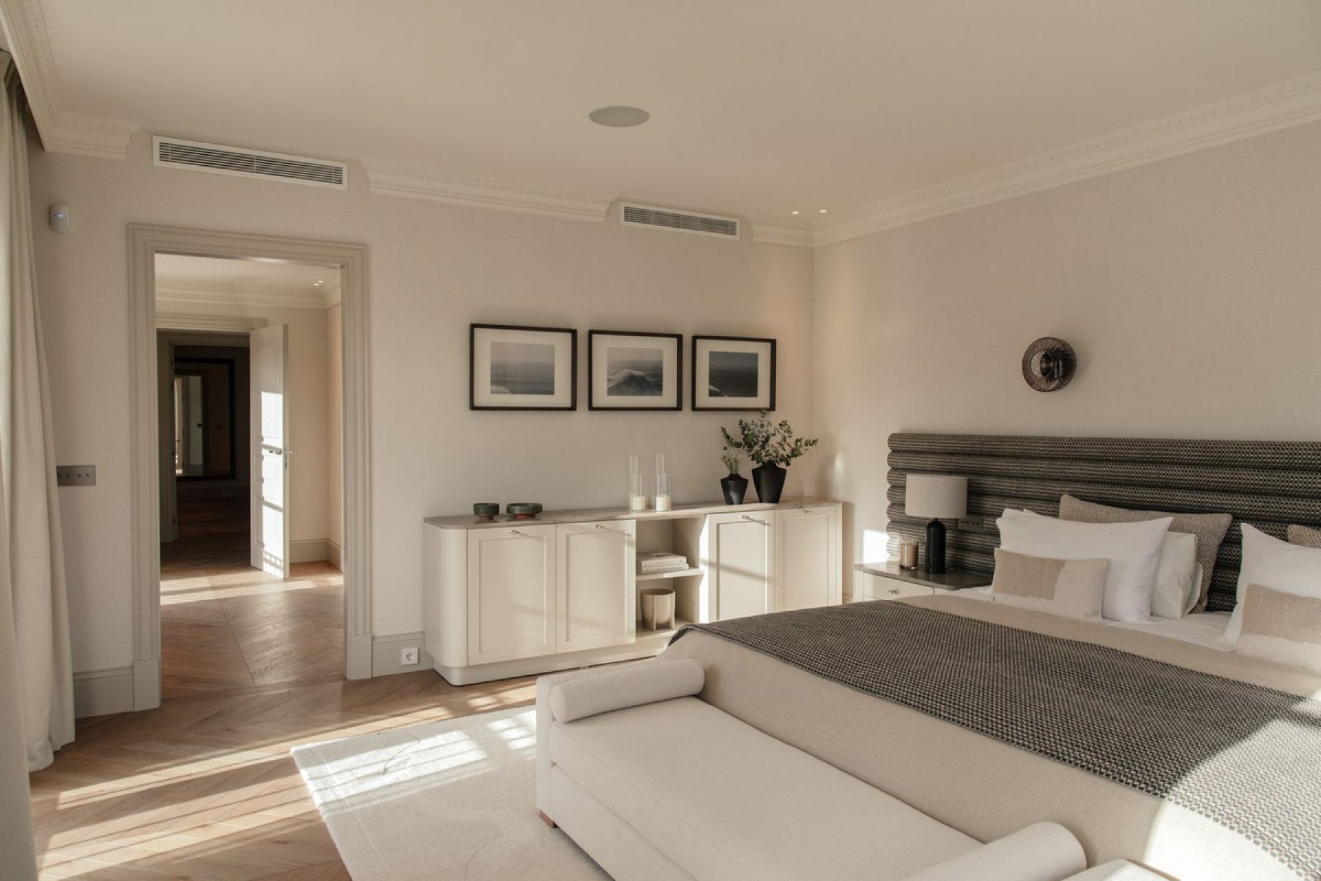 Resale - House - Detached Villa - Marbella - Nueva Andalucia