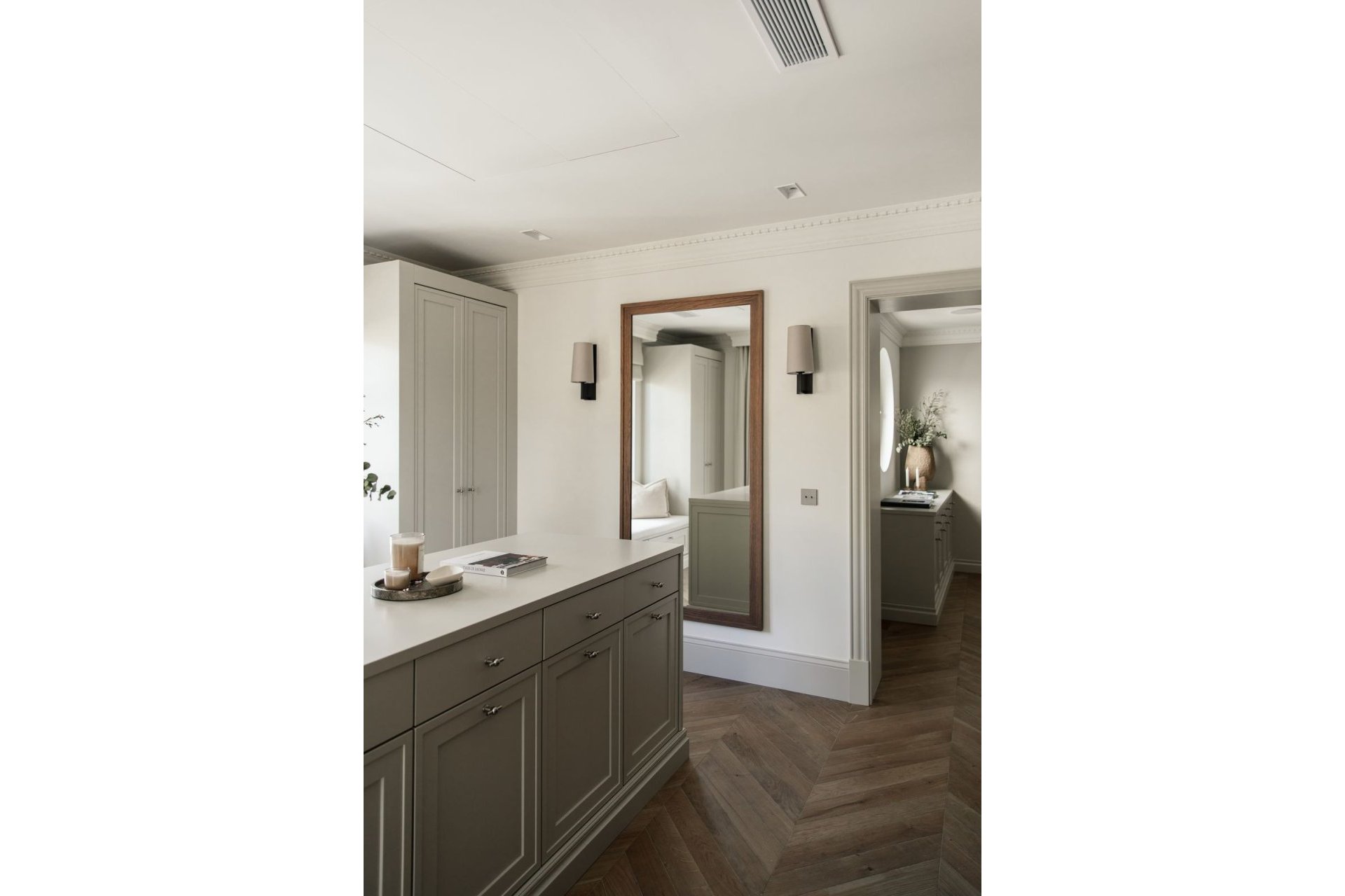 Resale - House - Detached Villa - Marbella - Nueva Andalucia