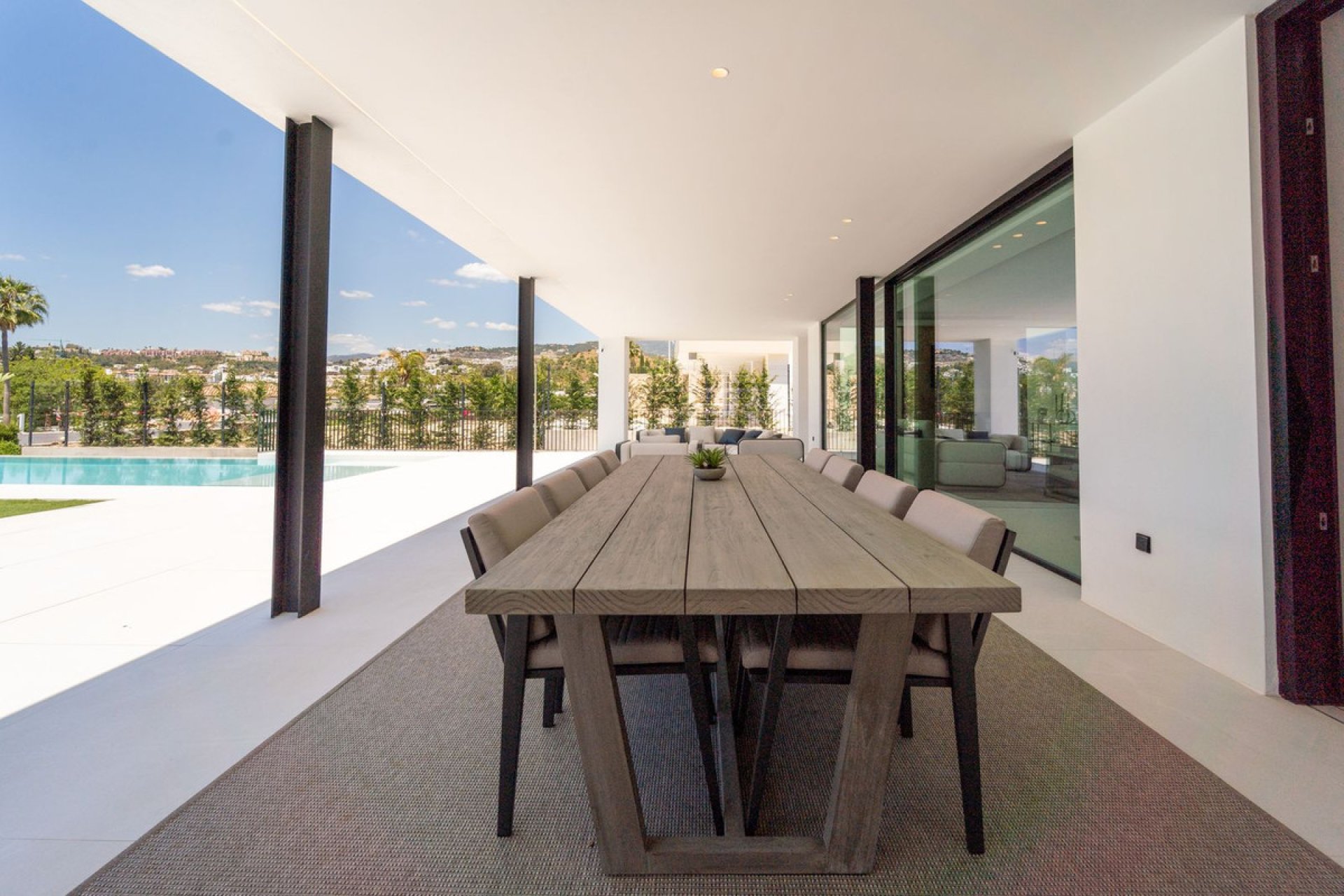 Resale - House - Detached Villa - Marbella - Nueva Andalucia