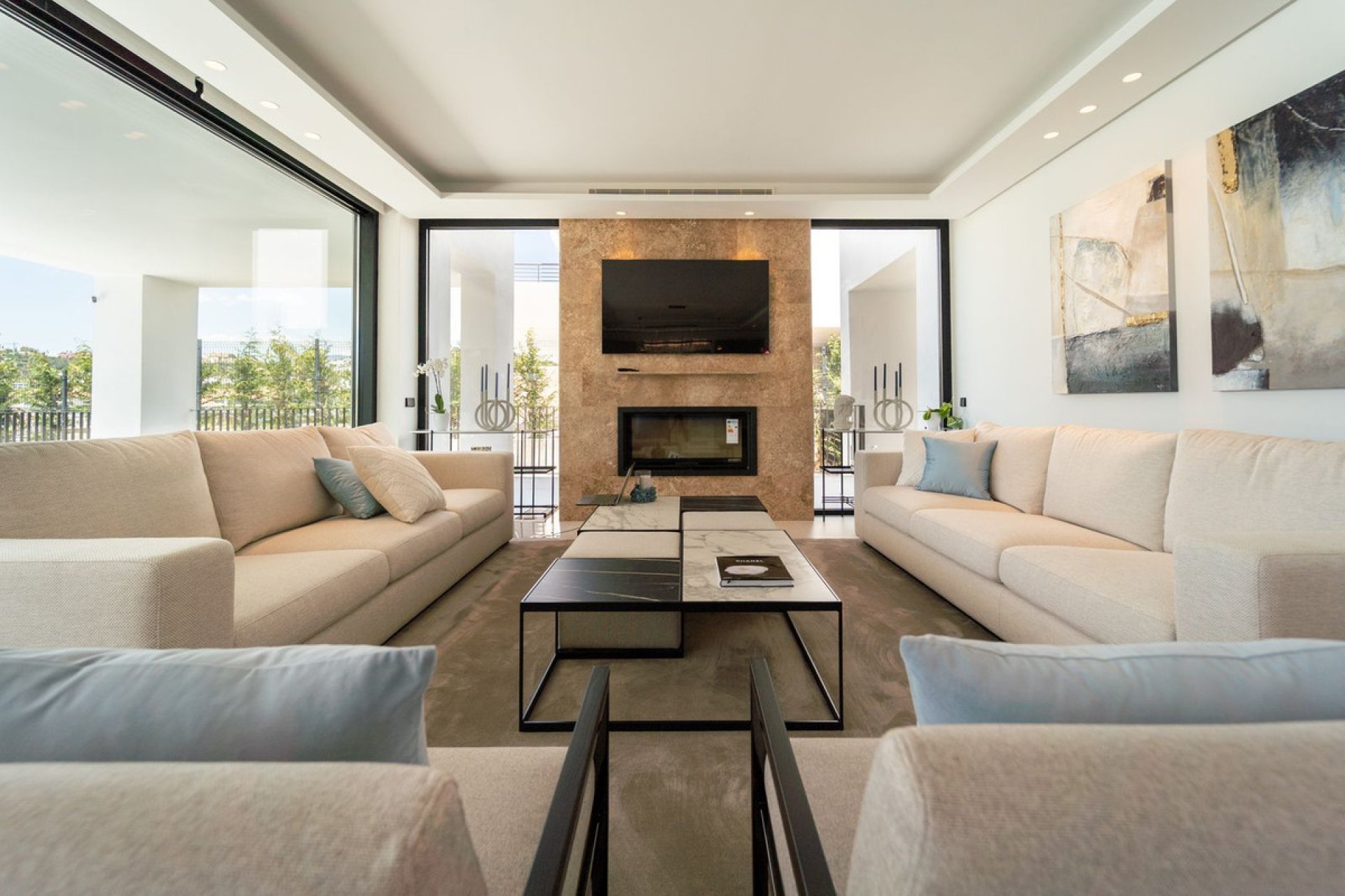 Resale - House - Detached Villa - Marbella - Nueva Andalucia