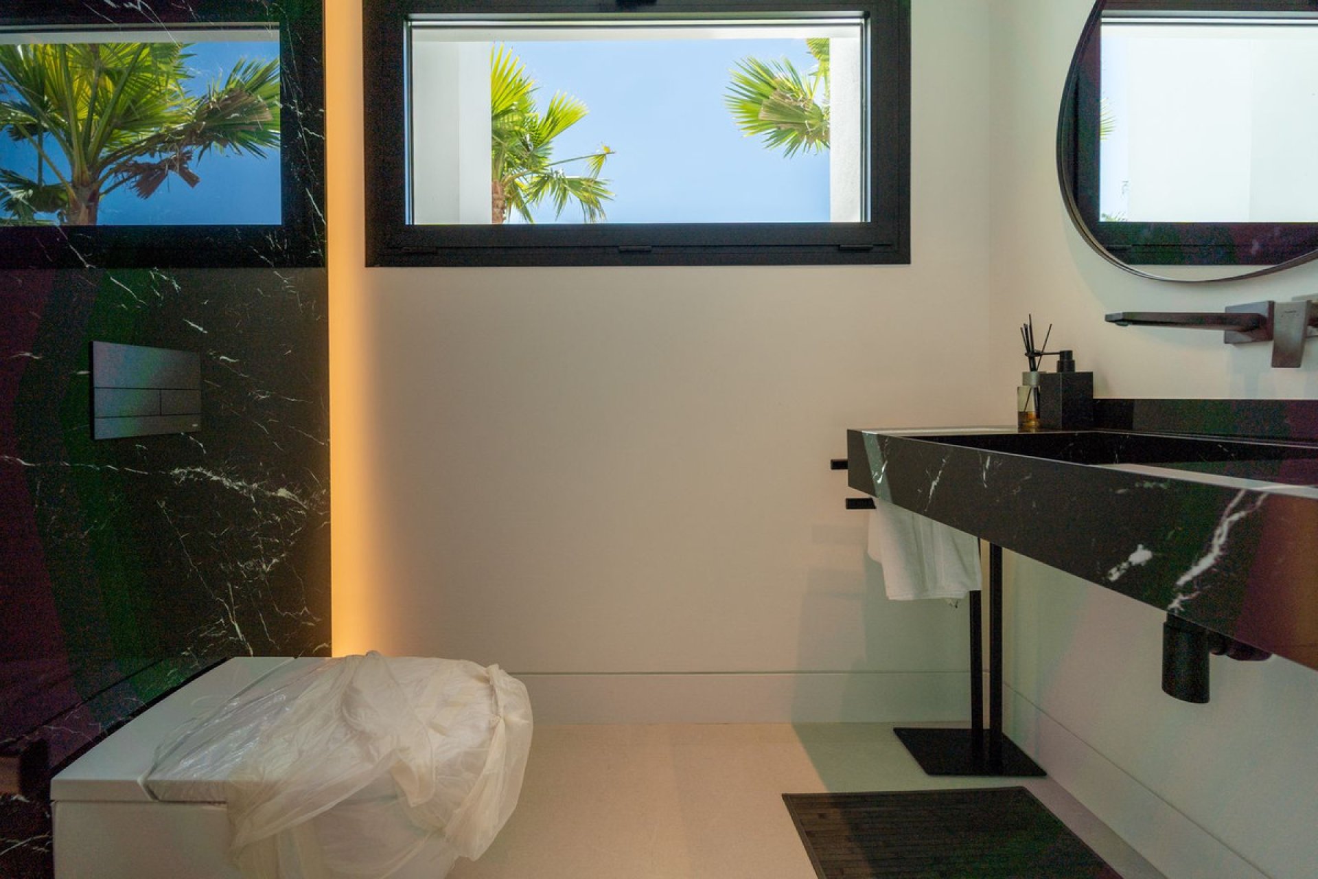 Resale - House - Detached Villa - Marbella - Nueva Andalucia