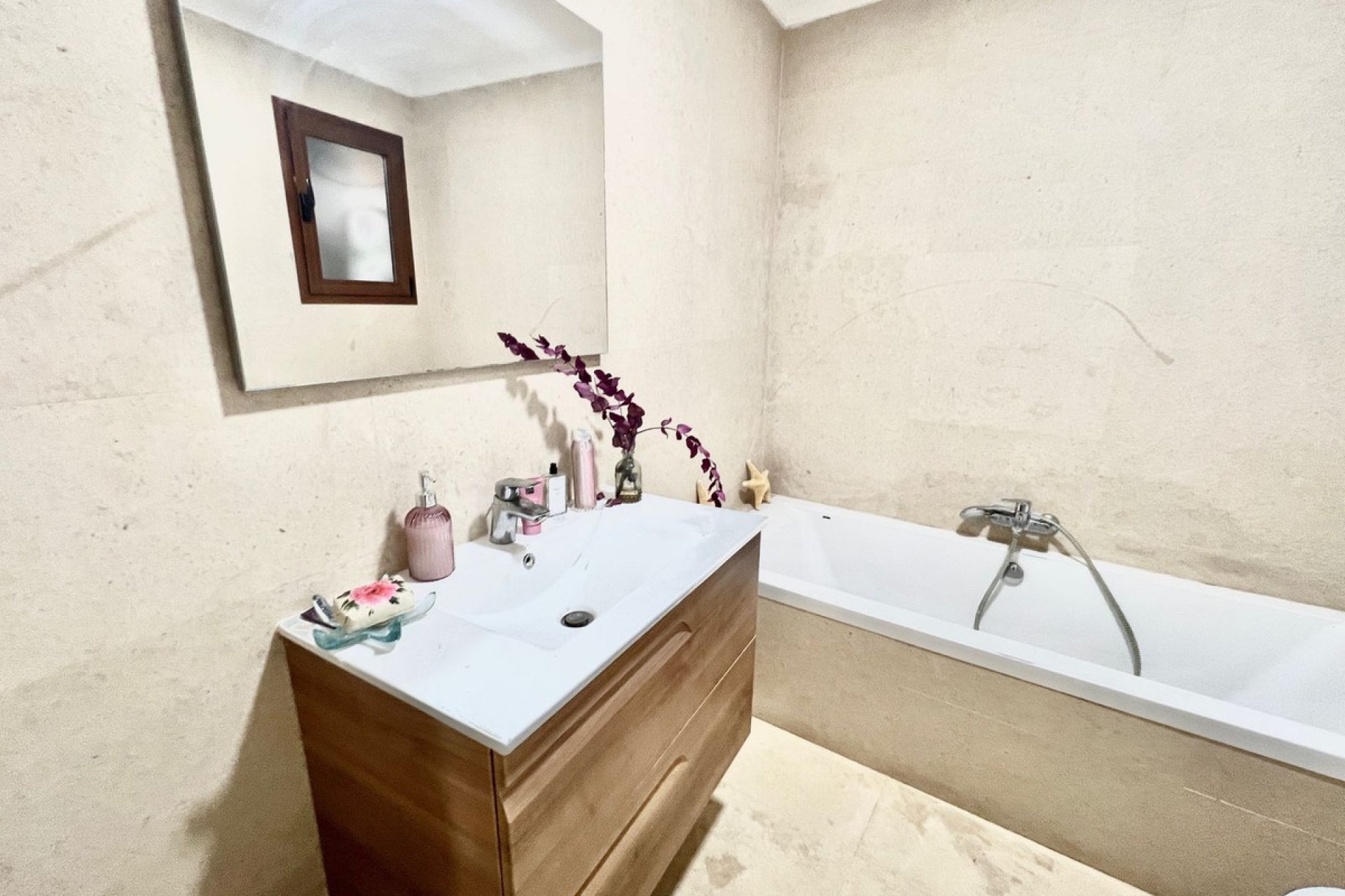 Resale - House - Detached Villa - Marbella - Nueva Andalucia