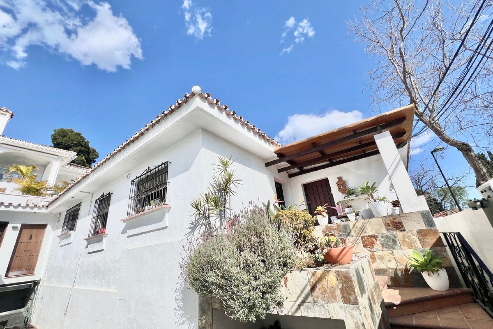 Resale - House - Detached Villa - Marbella - Nueva Andalucia