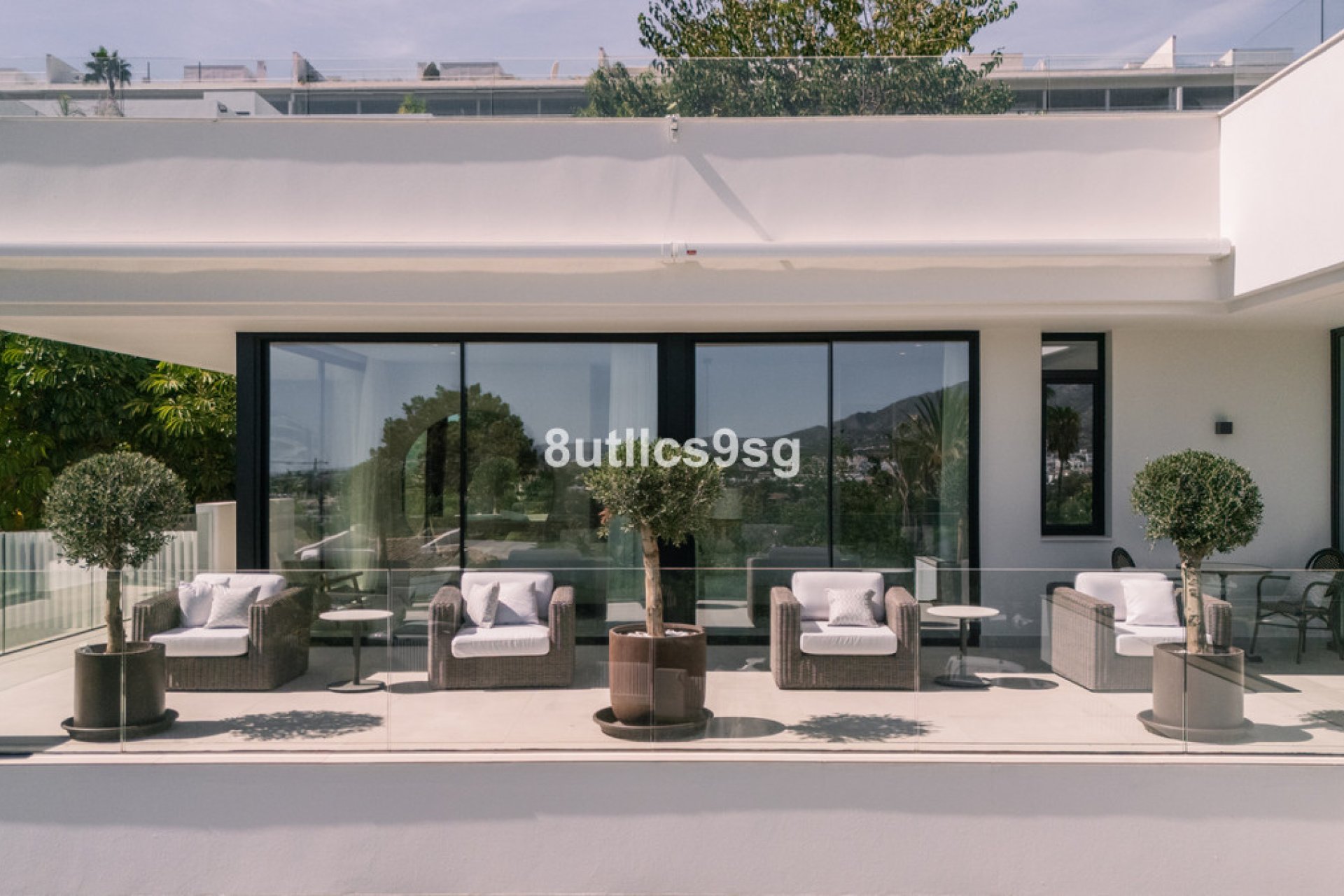 Resale - House - Detached Villa - Marbella - Nueva Andalucia