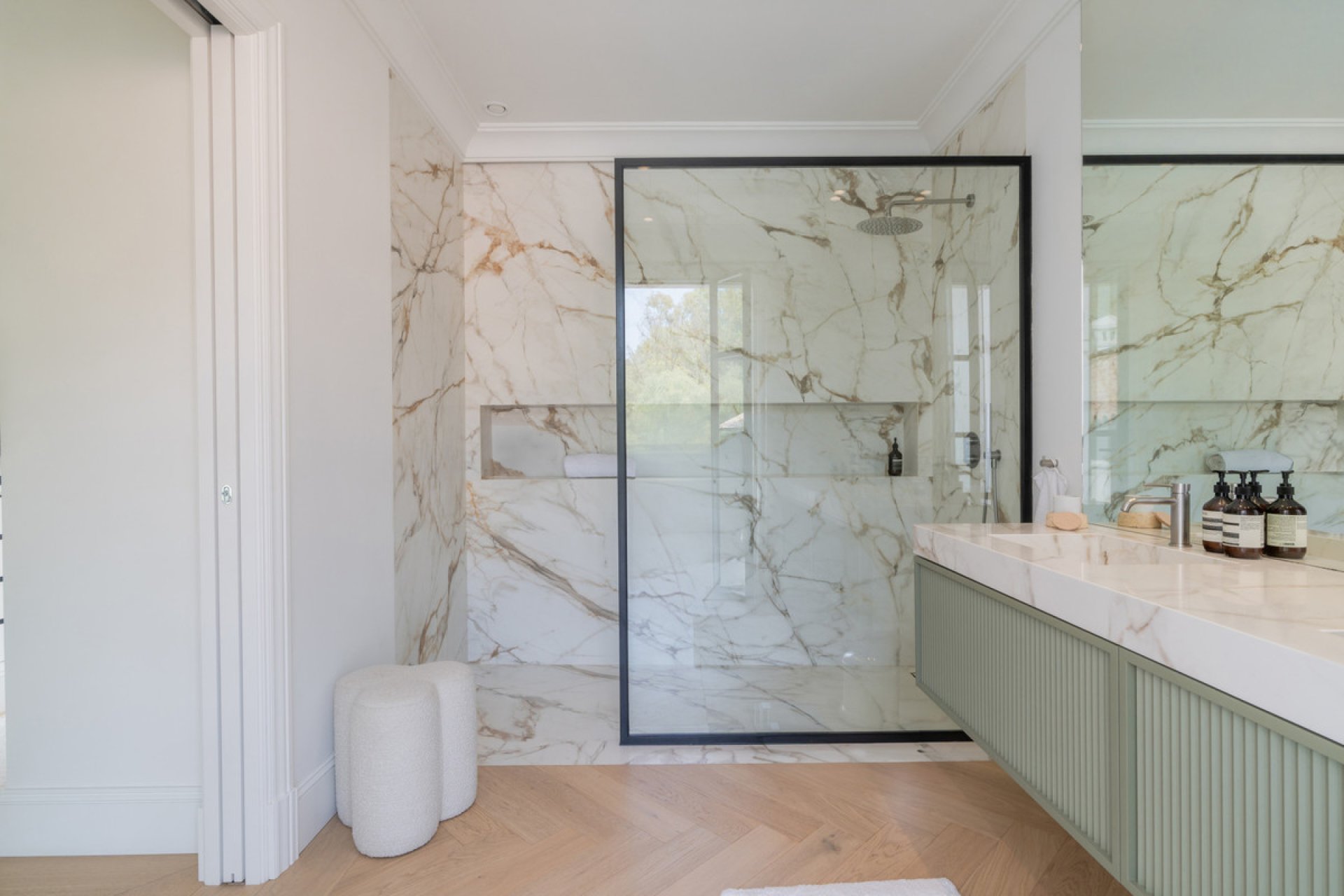 Resale - House - Detached Villa - Marbella - Nueva Andalucia