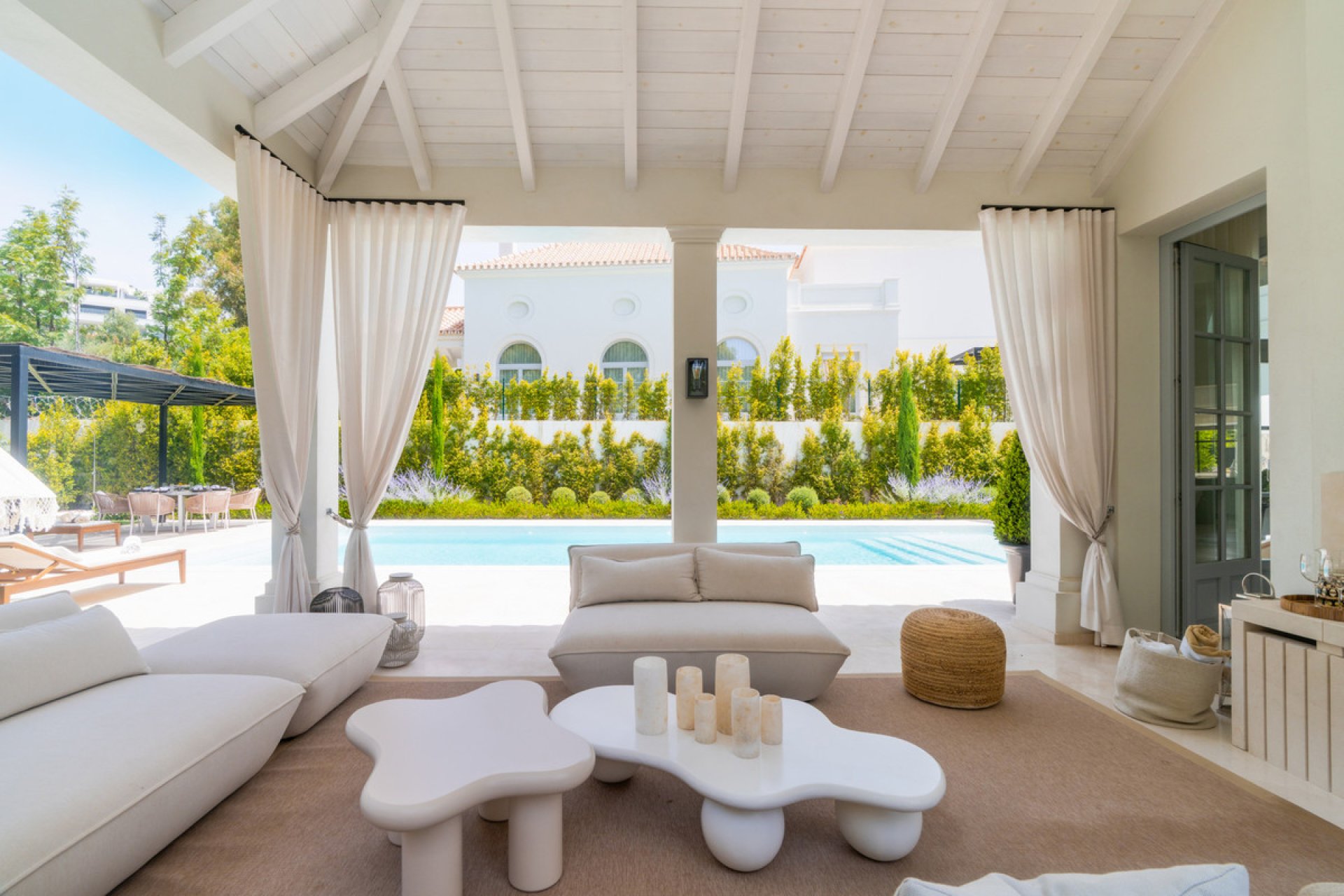 Resale - House - Detached Villa - Marbella - Nueva Andalucia