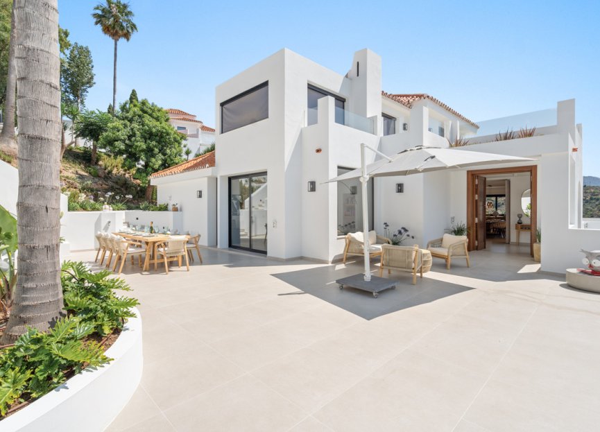 Resale - House - Detached Villa - Marbella - Nueva Andalucia