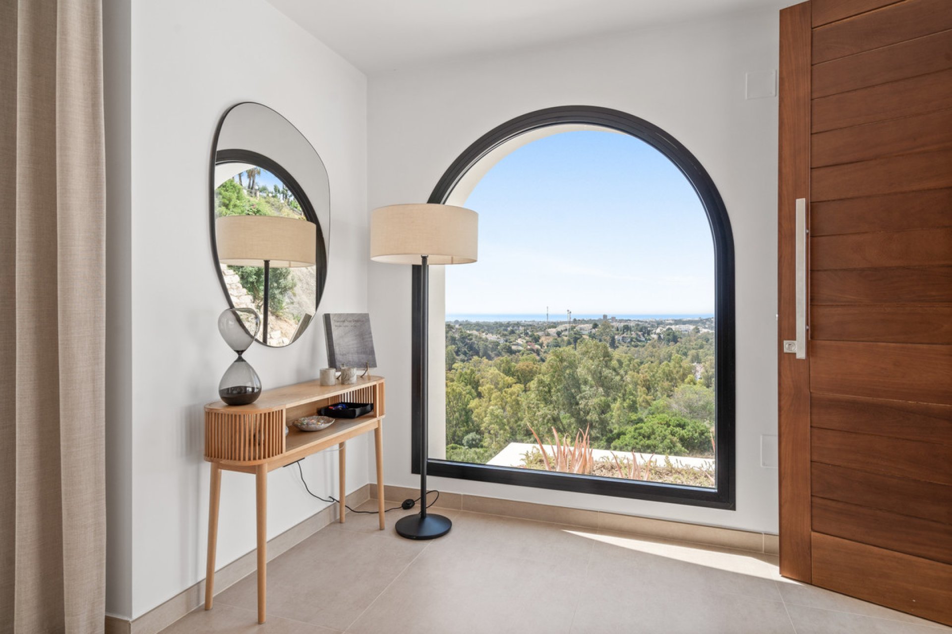 Resale - House - Detached Villa - Marbella - Nueva Andalucia