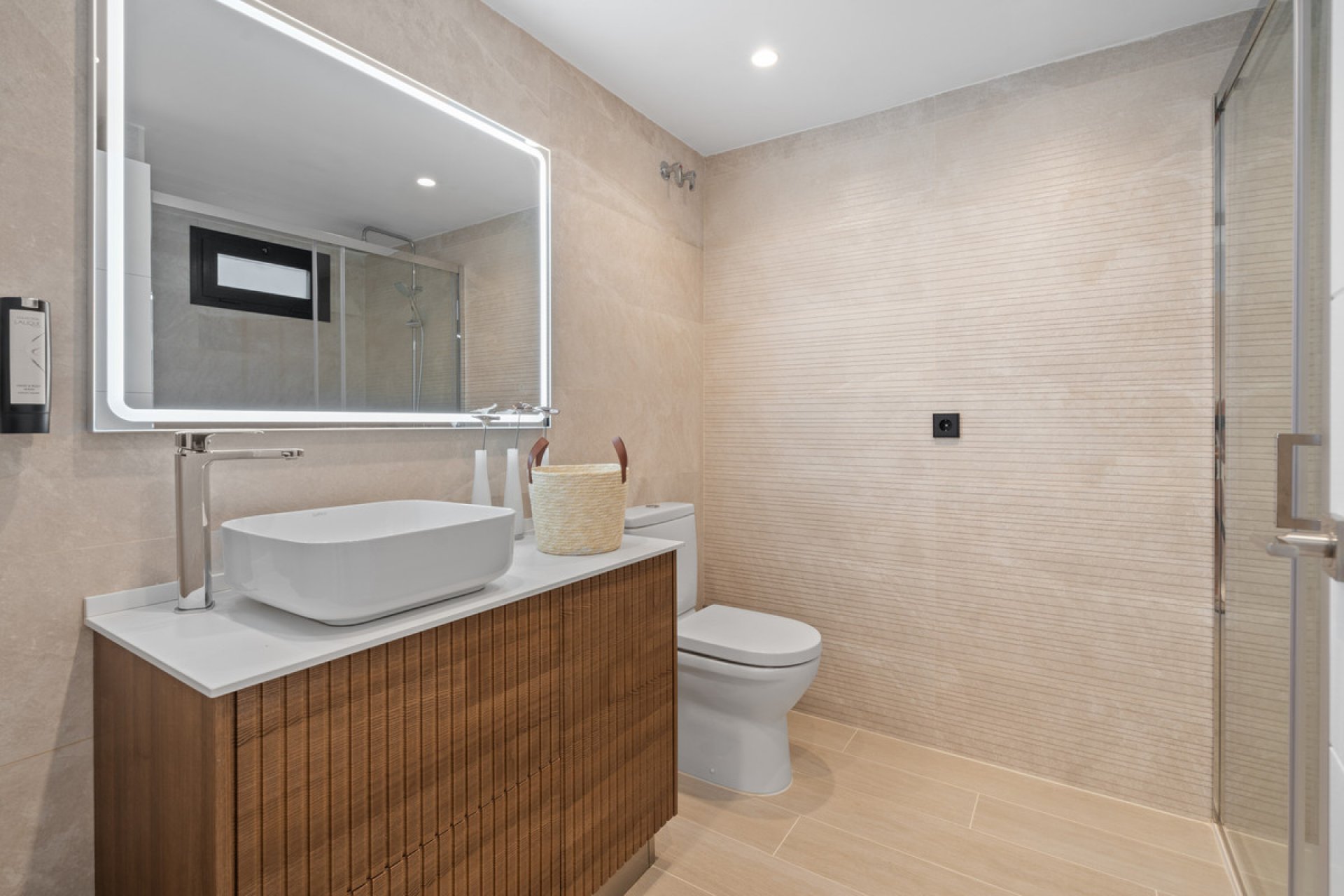 Resale - House - Detached Villa - Marbella - Nueva Andalucia