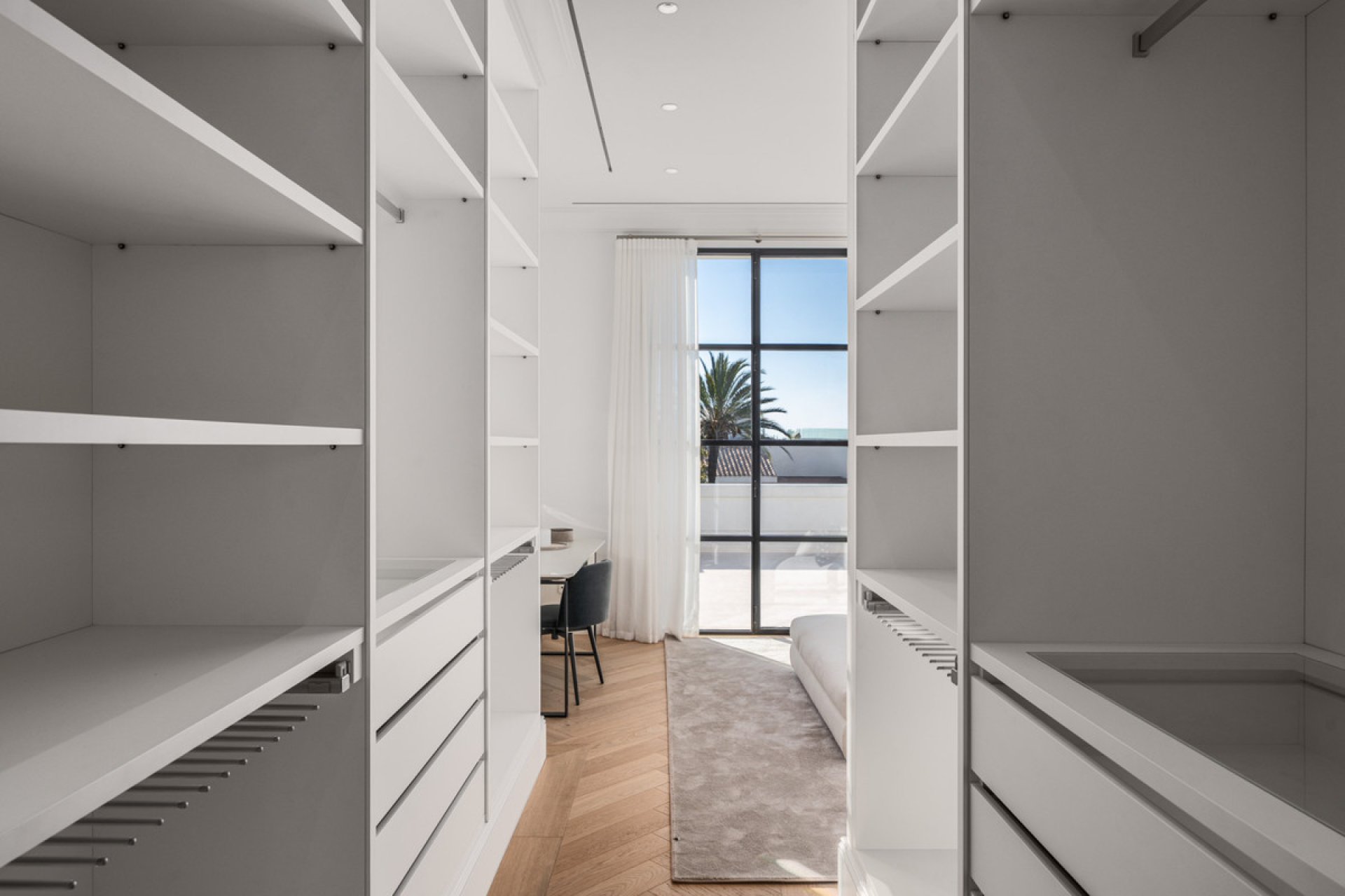 Resale - House - Detached Villa - Marbella - Nueva Andalucia