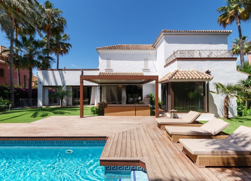 Resale - House - Detached Villa - Marbella - Puerto Banús