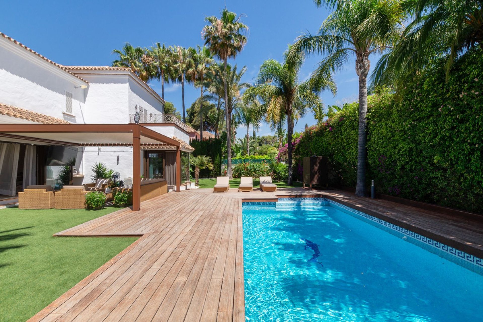 Resale - House - Detached Villa - Marbella - Puerto Banús