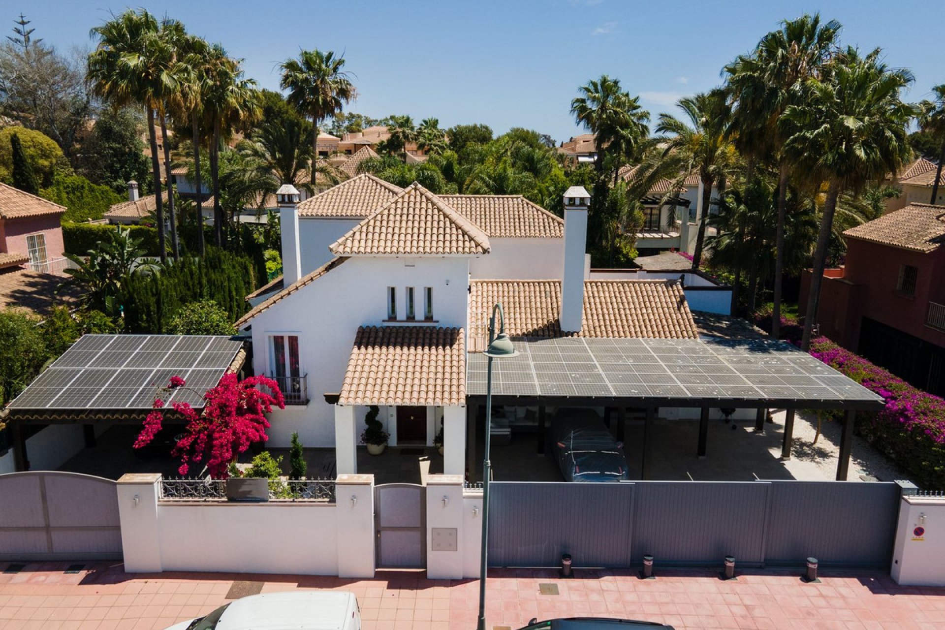 Resale - House - Detached Villa - Marbella - Puerto Banús