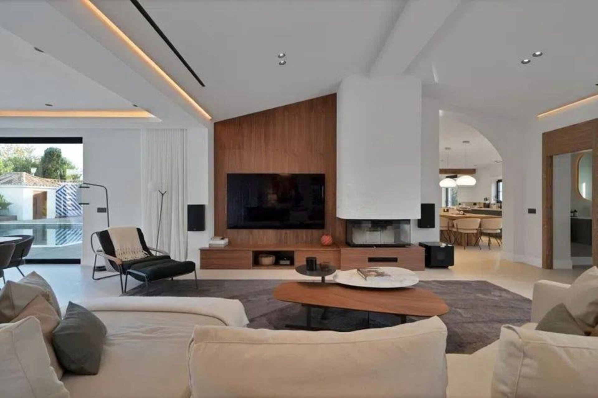 Resale - House - Detached Villa - Marbella - Puerto Banús