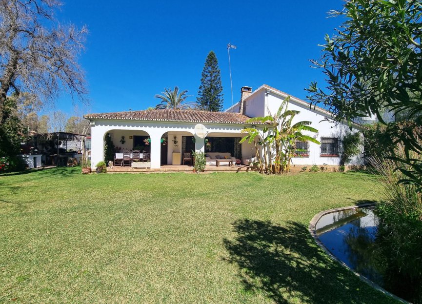 Resale - House - Detached Villa - Marbella - Puerto Banús