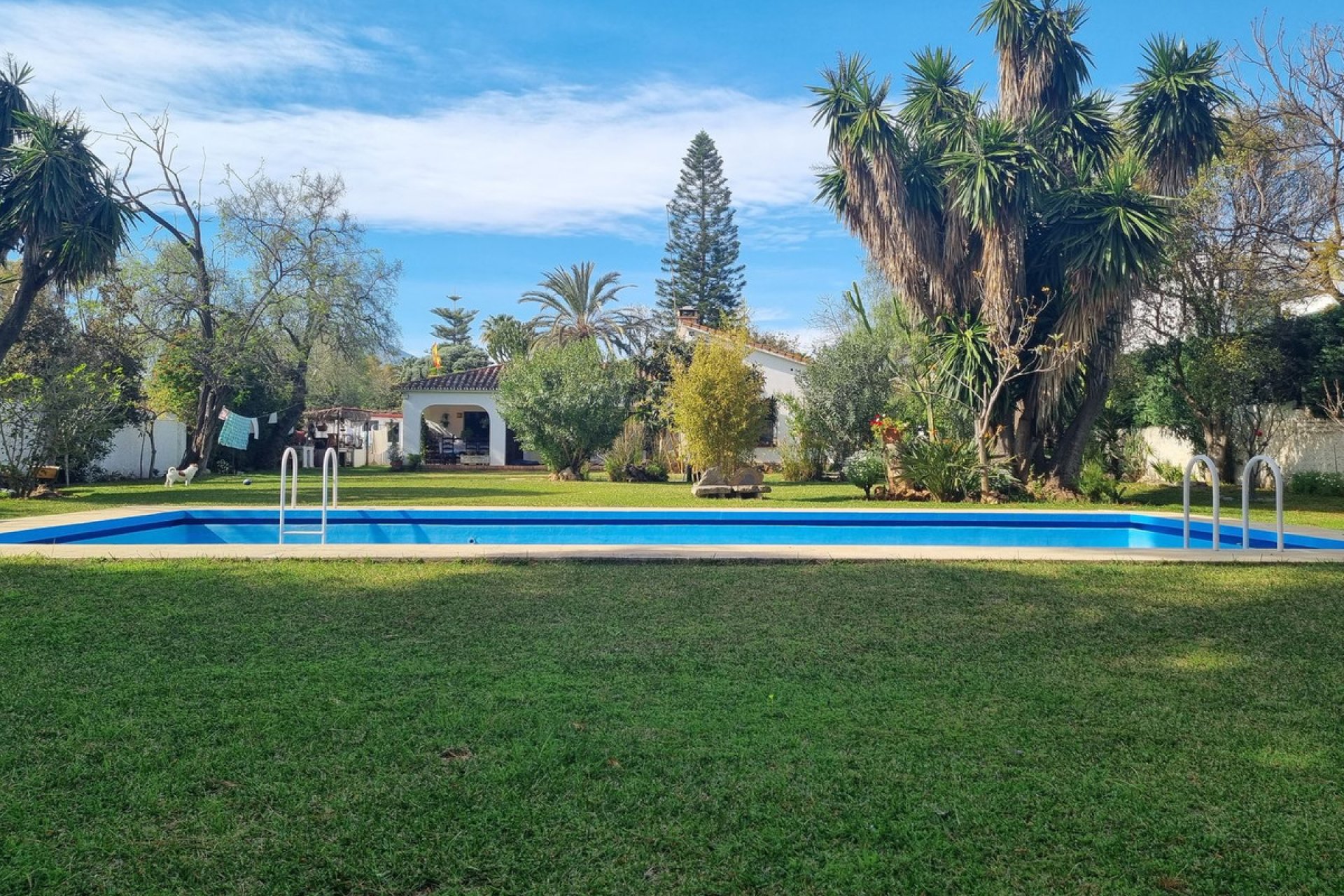 Resale - House - Detached Villa - Marbella - Puerto Banús