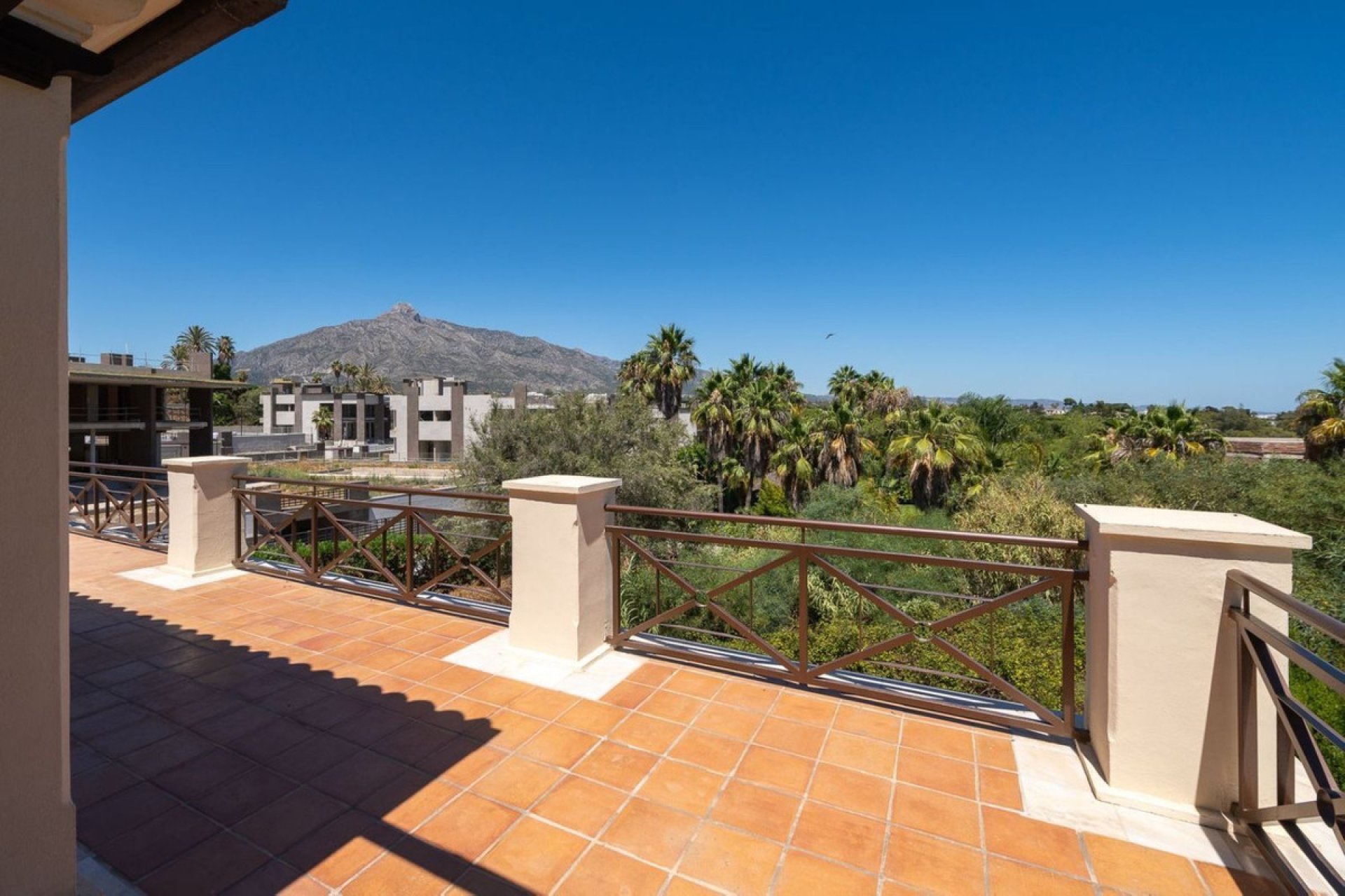 Resale - House - Detached Villa - Marbella - Puerto Banús