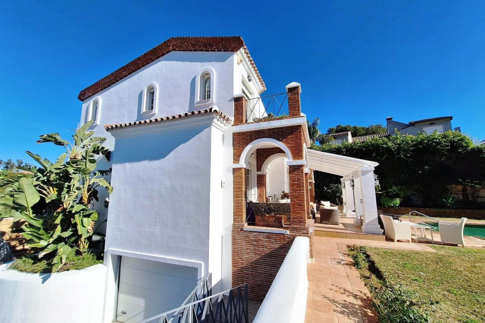 Resale - House - Detached Villa - Marbella - Puerto Banús