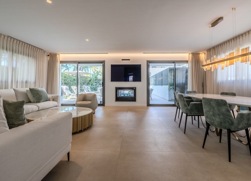 Resale - House - Detached Villa - Marbella - Puerto Banús