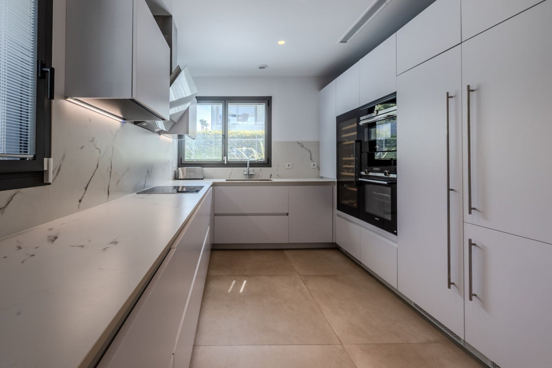 Resale - House - Detached Villa - Marbella - Puerto Banús