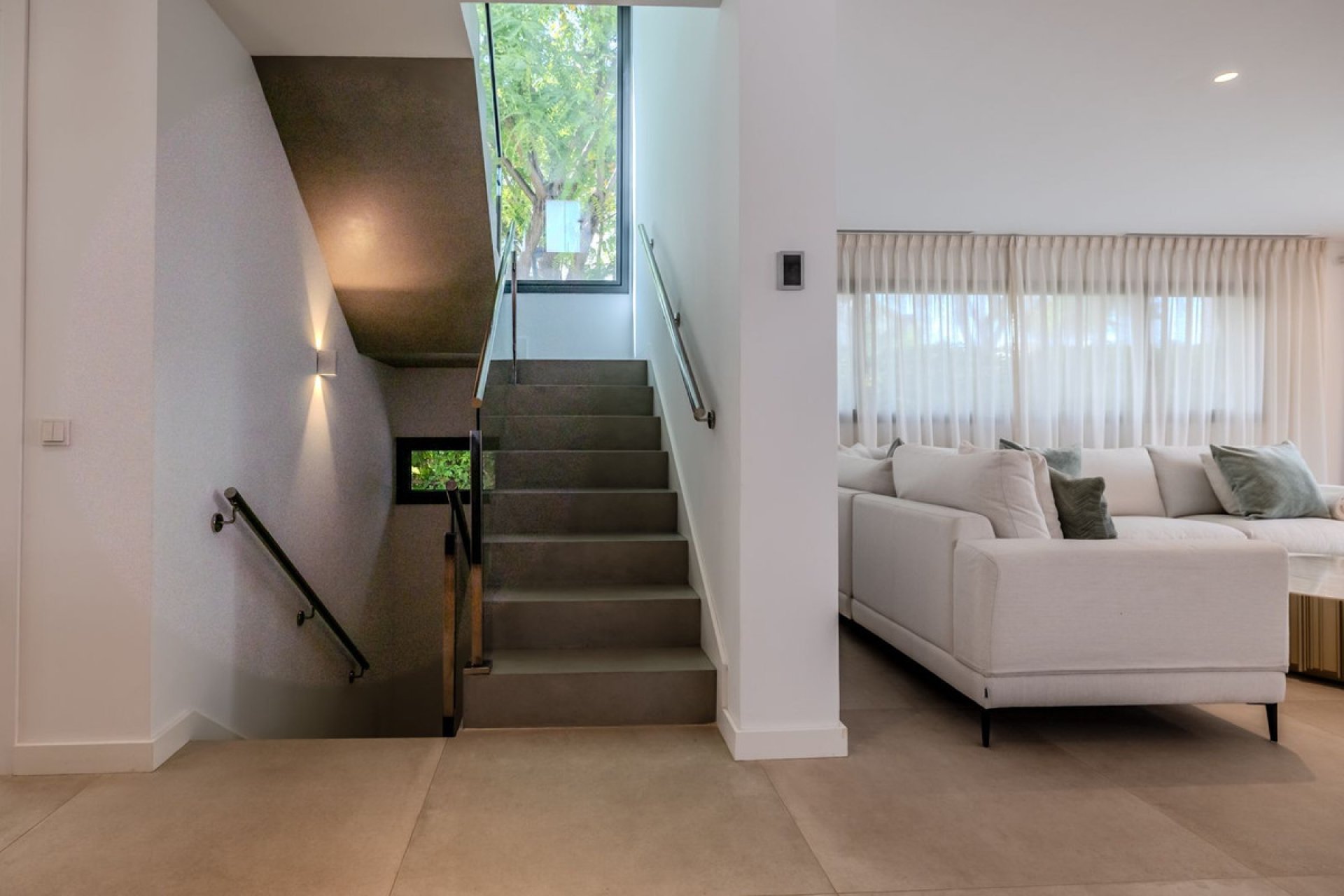 Resale - House - Detached Villa - Marbella - Puerto Banús