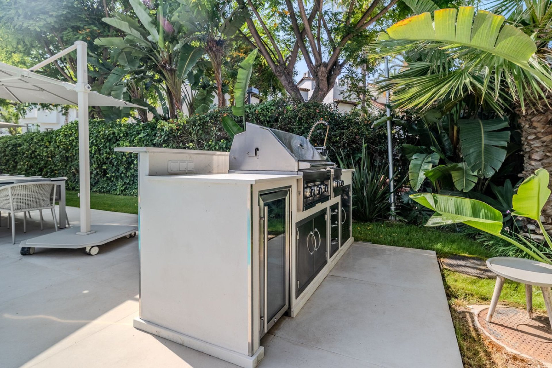 Resale - House - Detached Villa - Marbella - Puerto Banús