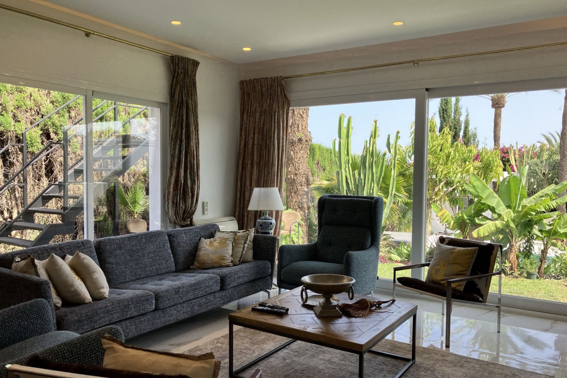 Resale - House - Detached Villa - Marbella - Puerto Banús