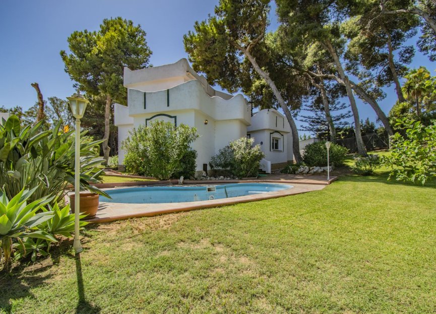 Resale - House - Detached Villa - Marbella - Reserva de Marbella