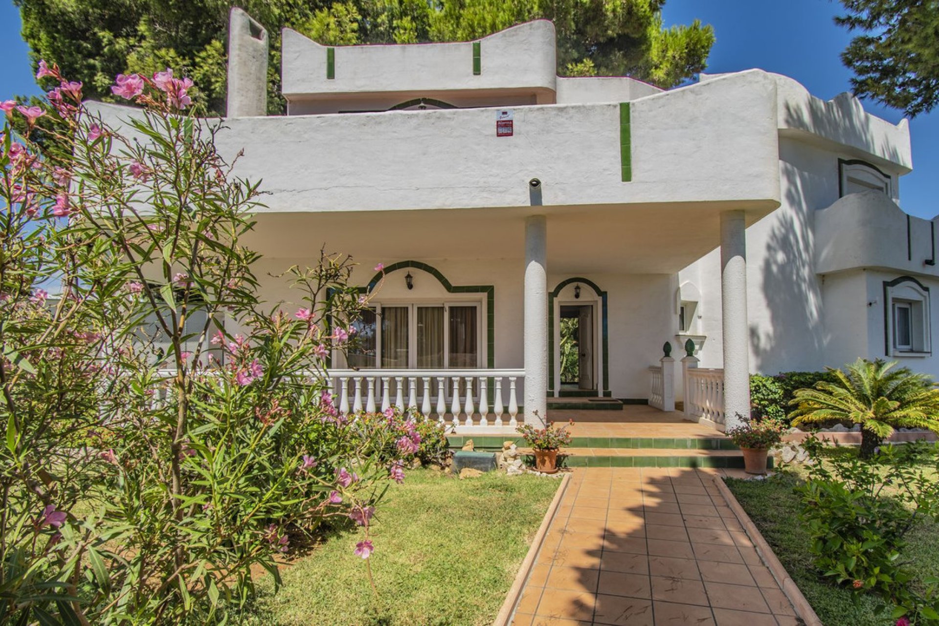 Resale - House - Detached Villa - Marbella - Reserva de Marbella