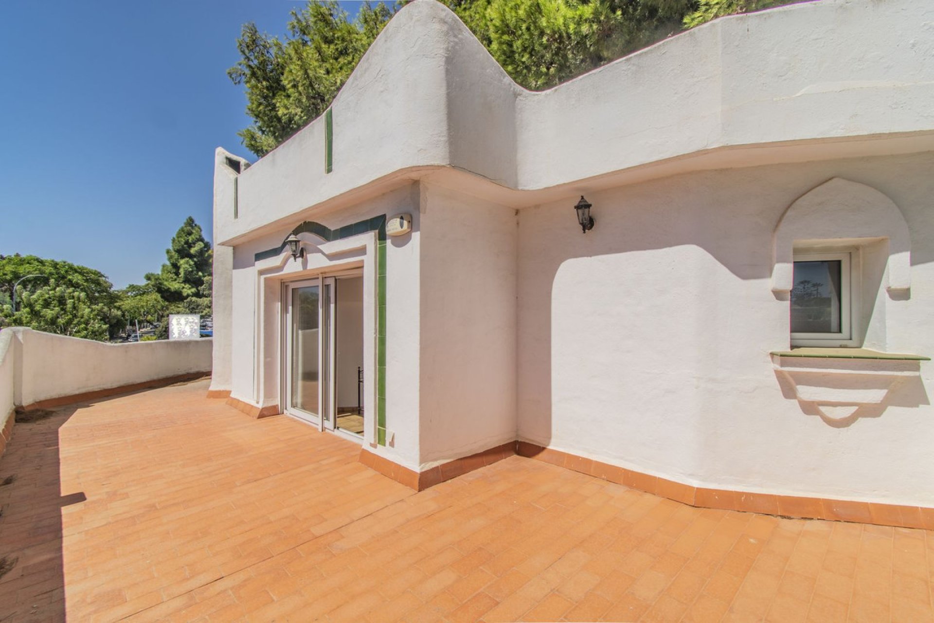 Resale - House - Detached Villa - Marbella - Reserva de Marbella