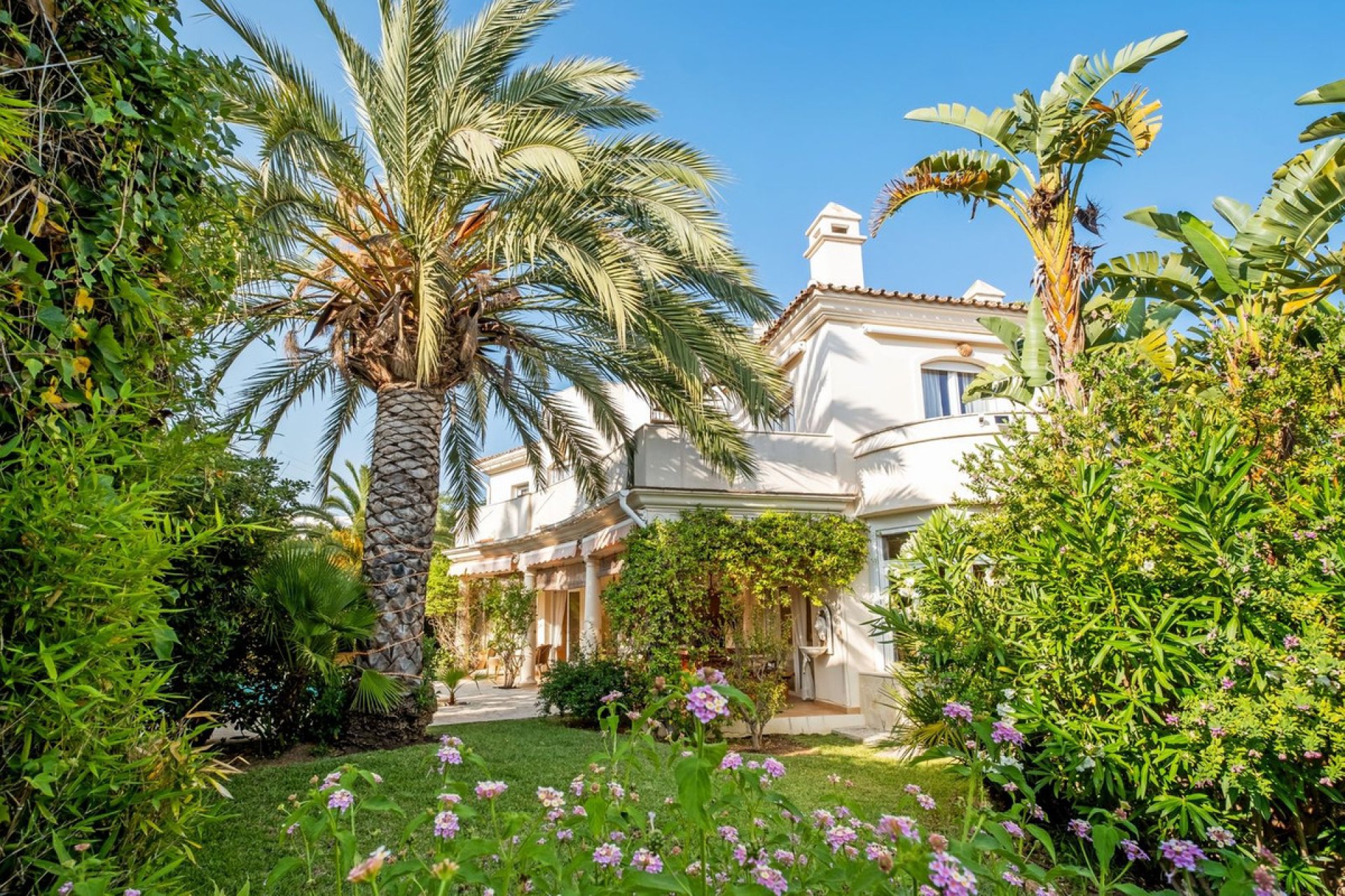 Resale - House - Detached Villa - Marbella - Reserva de Marbella